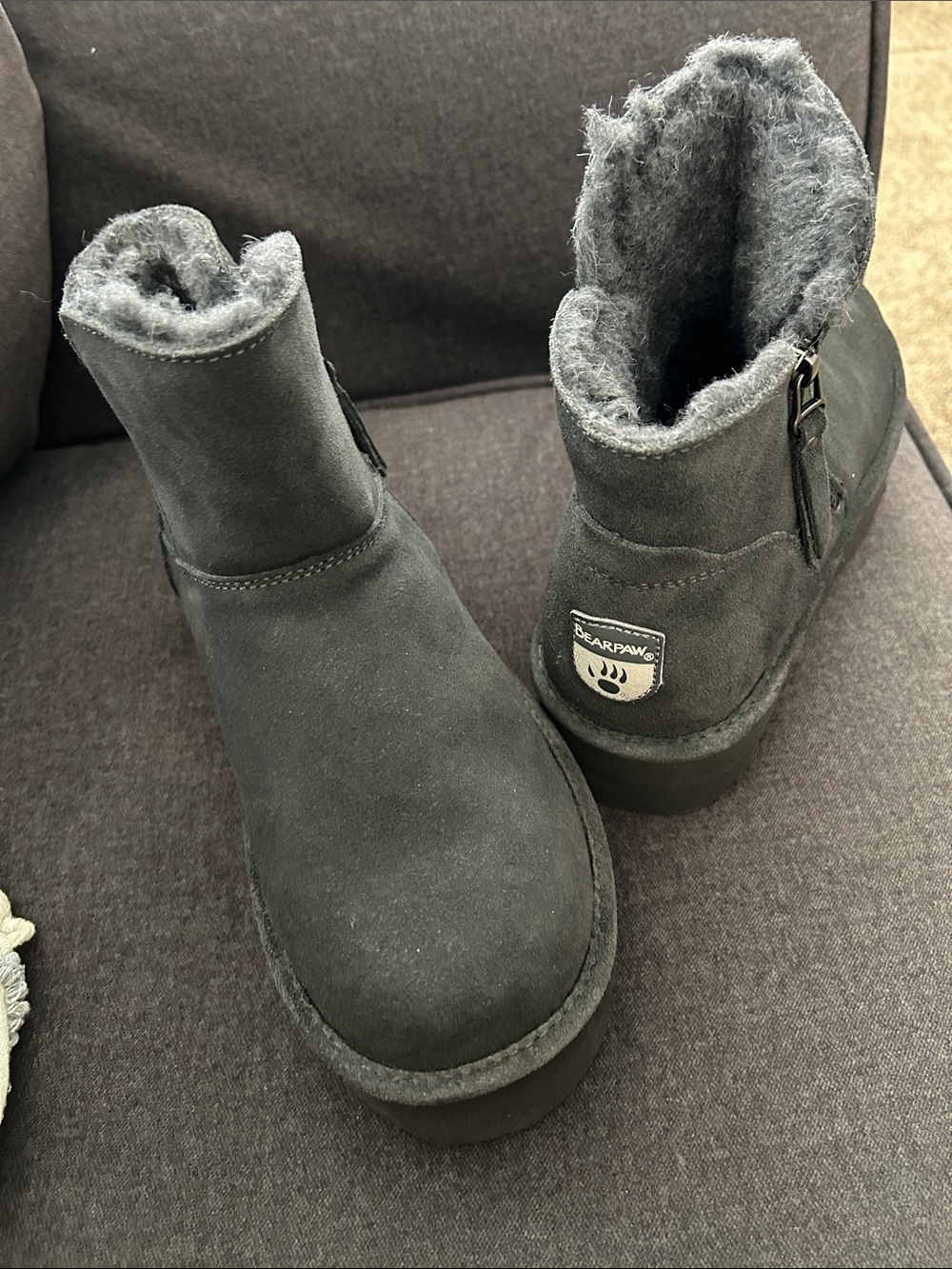 NWOT!! BearPaw Short Suede Shearling Boots - Charcoal Gray